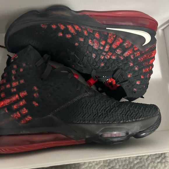 nike lebron shoes - Picture 1 of 5